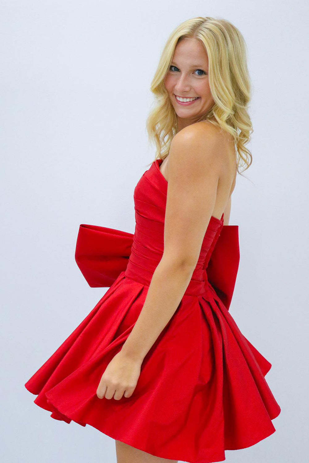 Red Homecoming Dress Strapless A-Line Satin Short Prom Dress with Bowknot