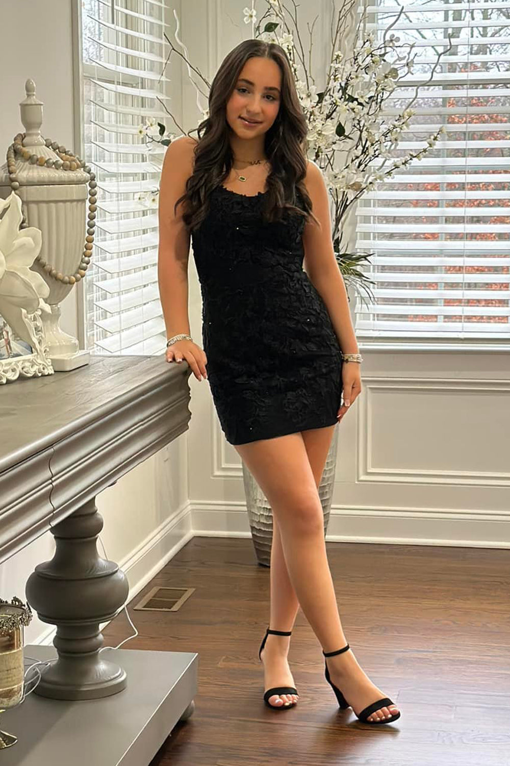 Black Homecoming Dress Spaghetti Straps Backless Tight Short Lace Prom Dress