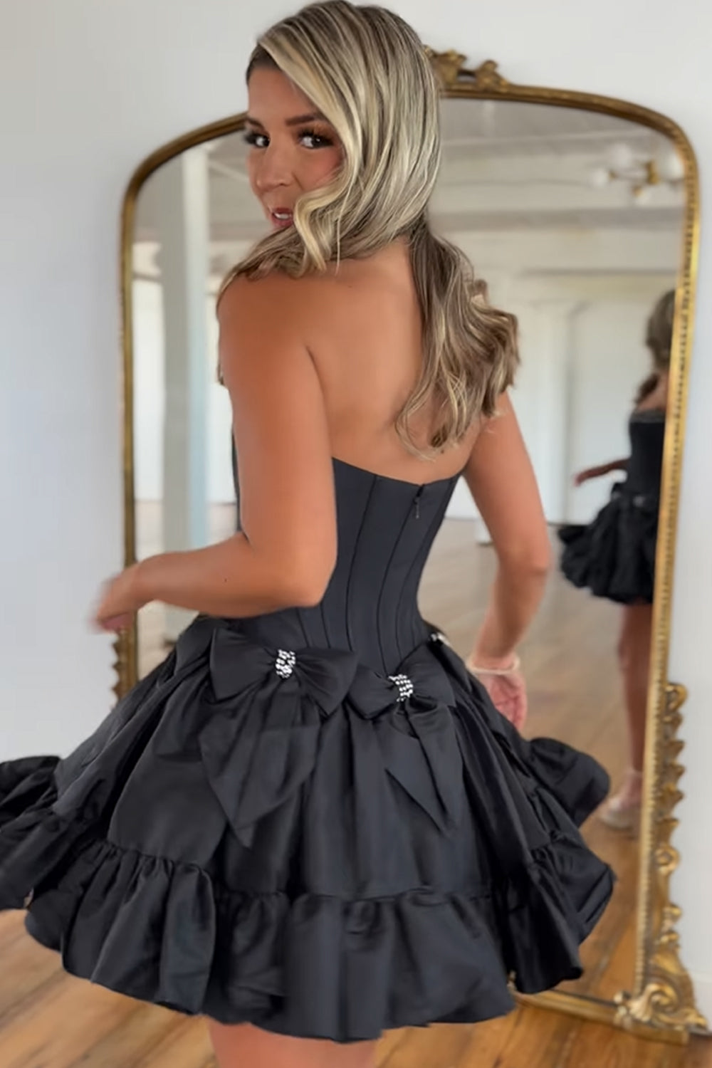 Black Homecoming Dress Corset Strapless A Line Short Prom Dress With Bows