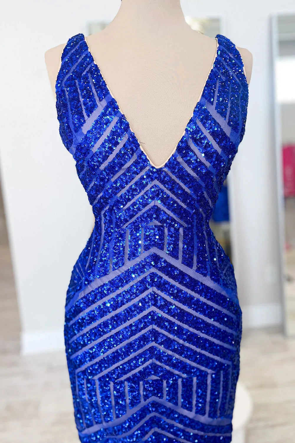 Homecoming Dress Sequin V-Neck Tight Prom Dress