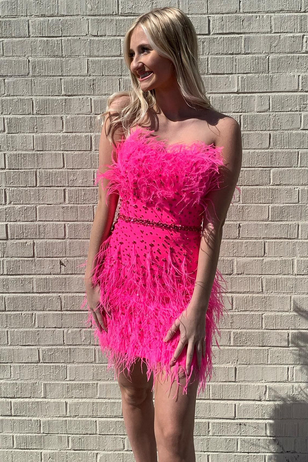 Fuchsia Homecoming Dress Beaded Tight Short Prom Dress with Feathers