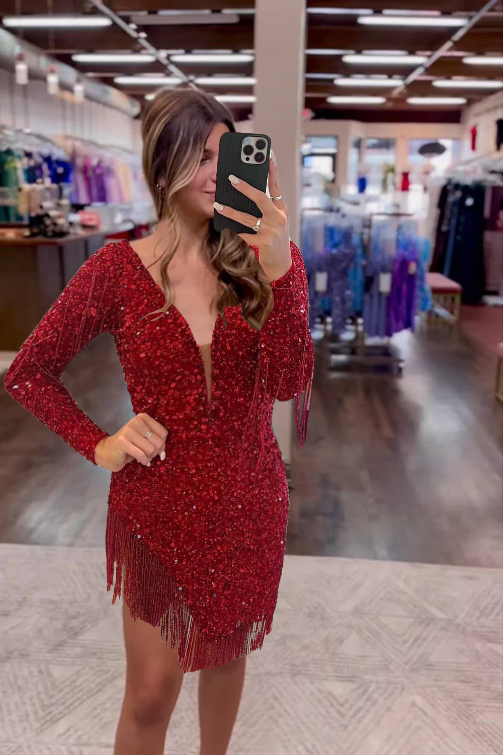 Dark Red Homecoming Dress Sequined Long Sleeves Tight Short Prom Dress with Fringes