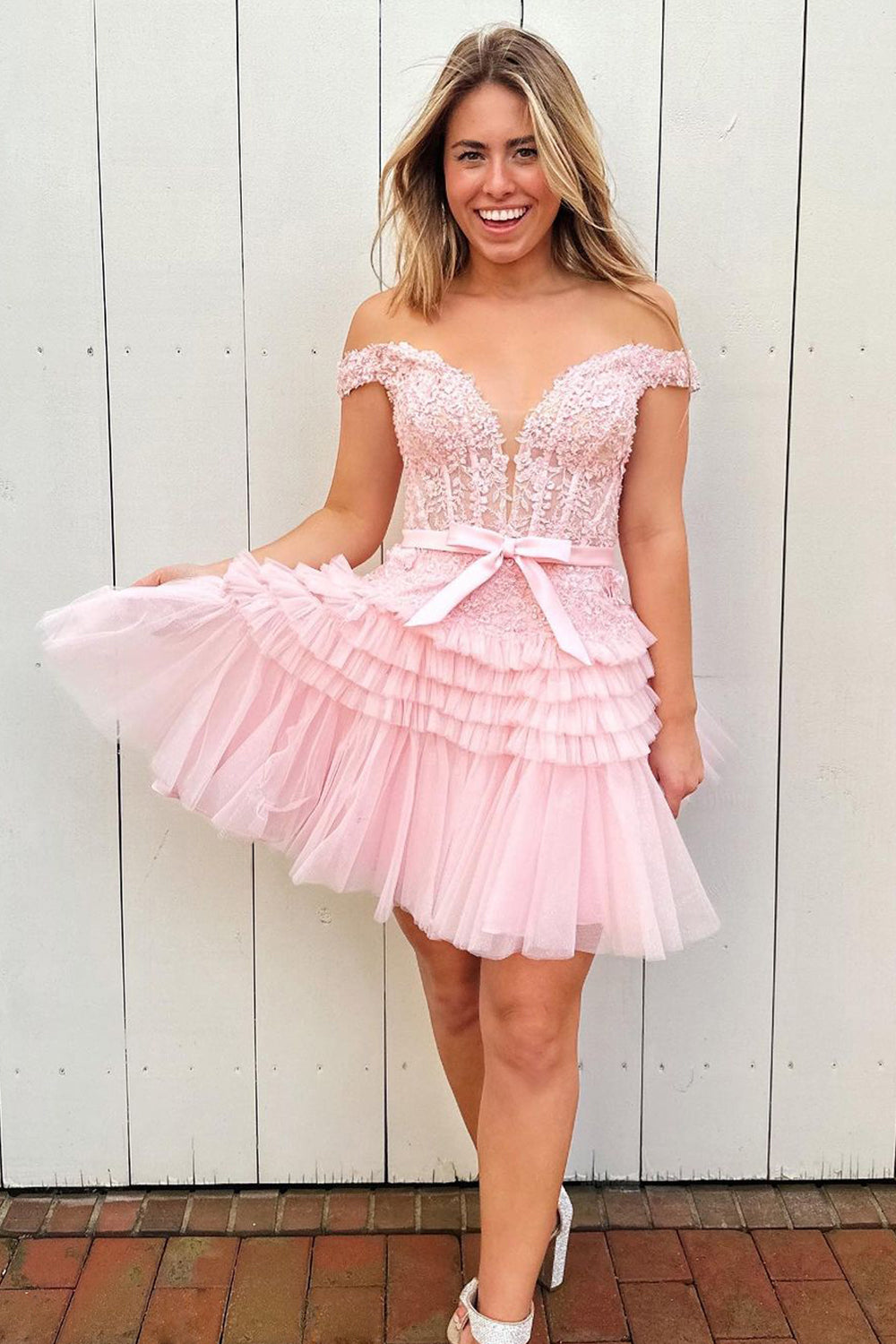 Pink Homecoming Dress Tiered A-Line Tulle Short Prom Dress with Lace