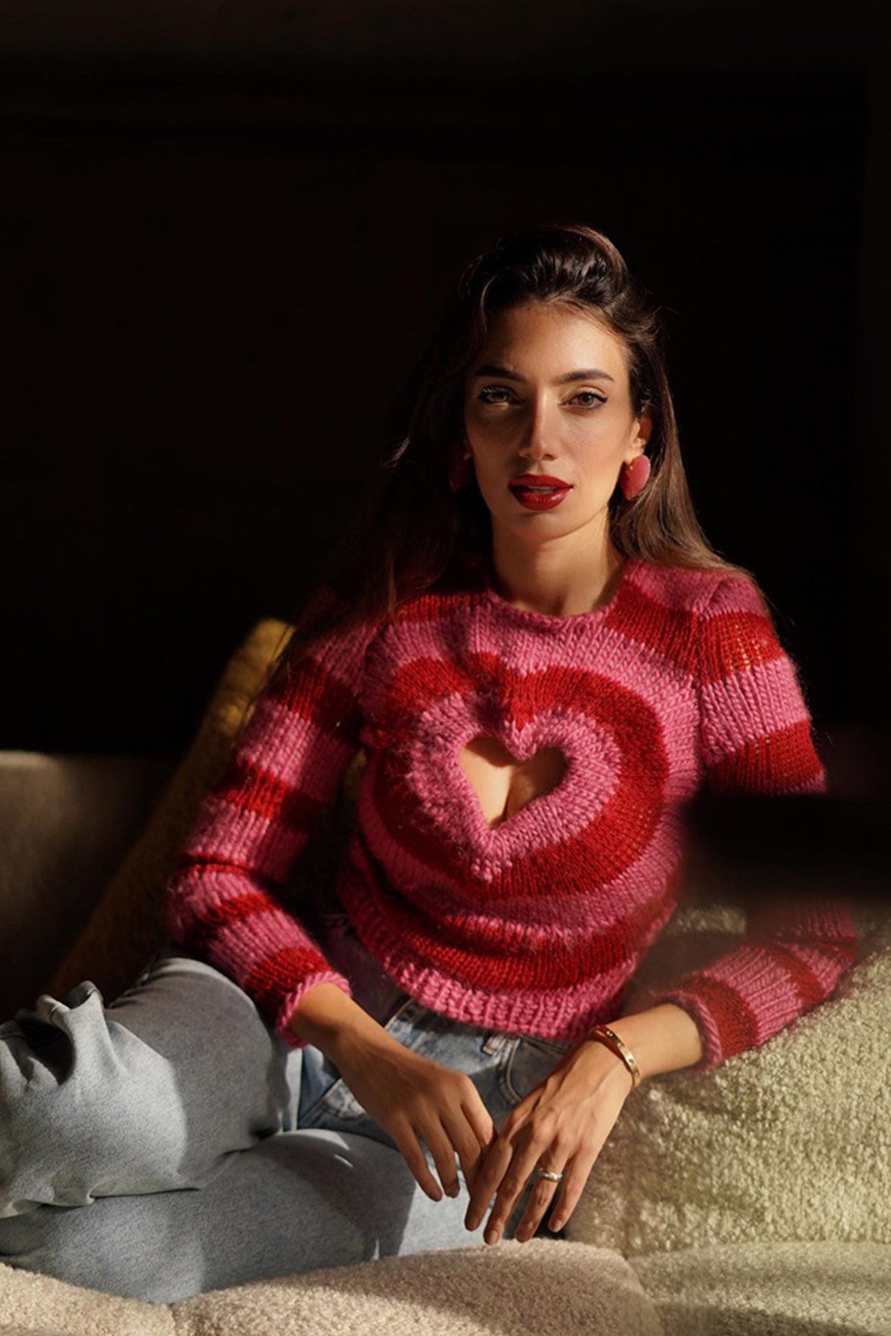 Contrast Color Heart Pattern Cut-out Sweater