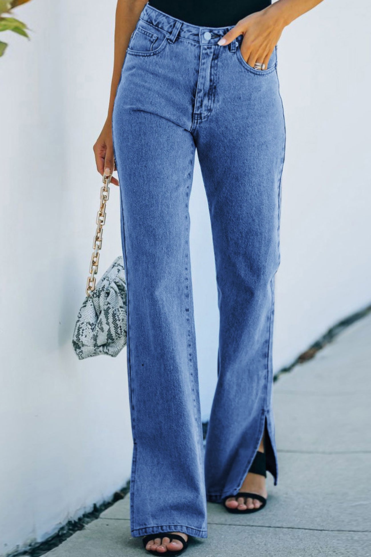 Mid-waisted Slit Hem Washed Jeans