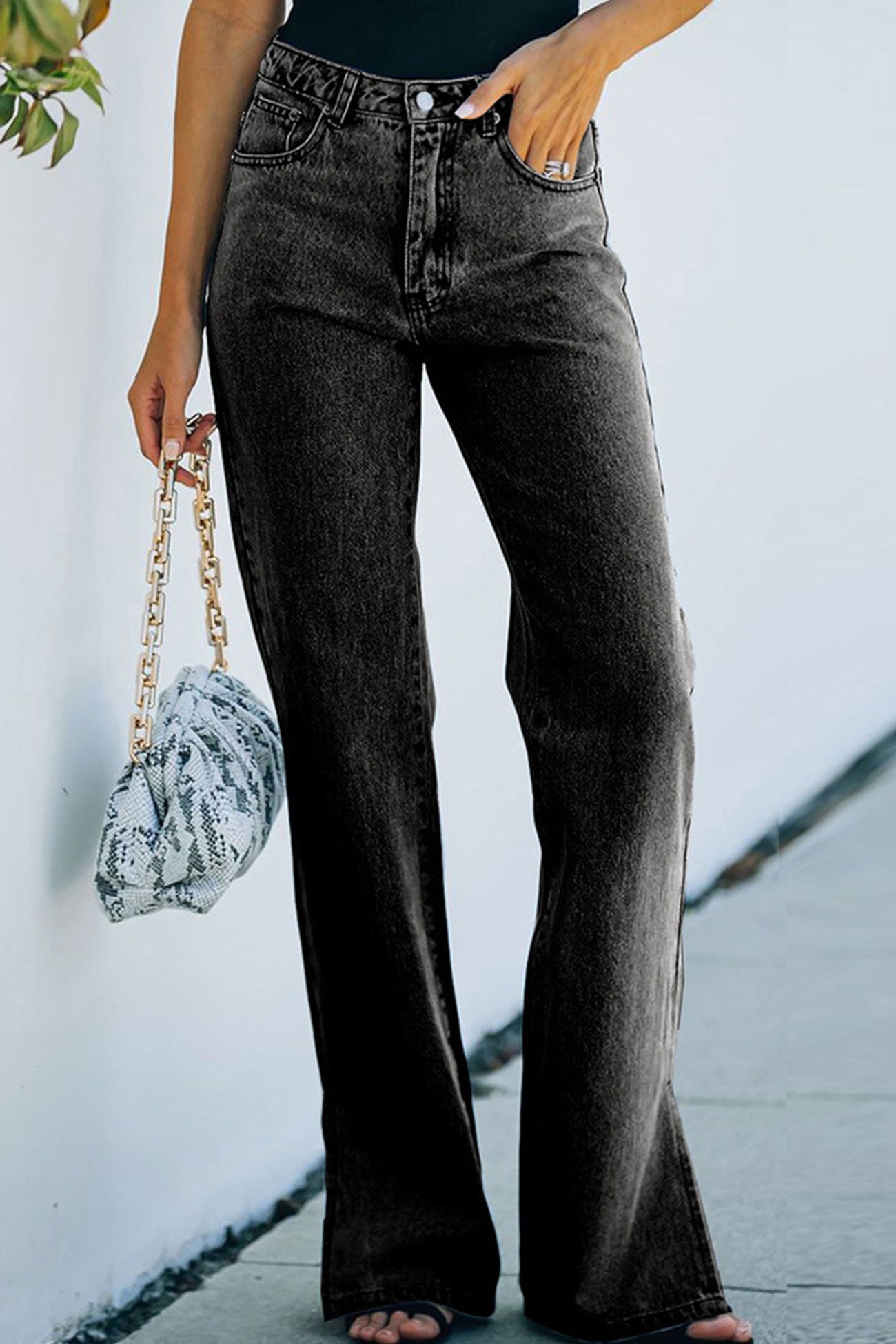 Mid-waisted Slit Hem Washed Jeans