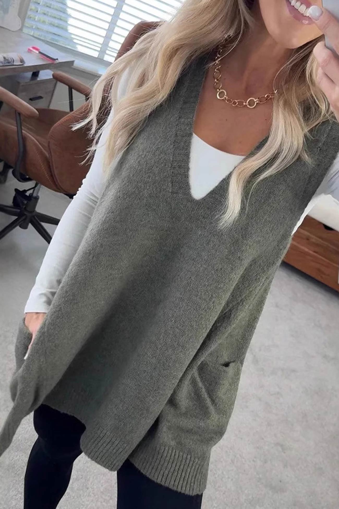 V Neck Front With Pocket Knit Vest