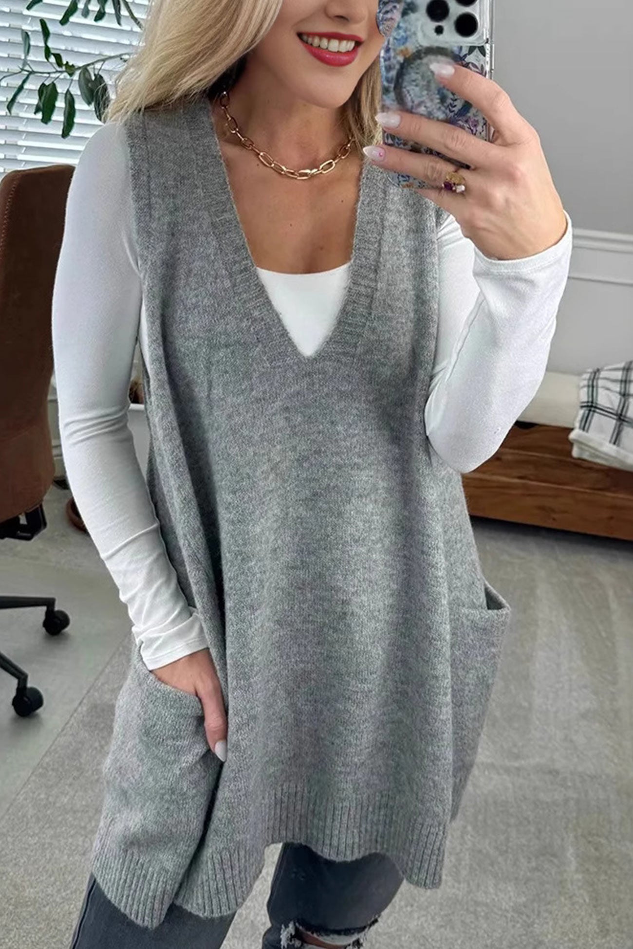 V Neck Front With Pocket Knit Vest