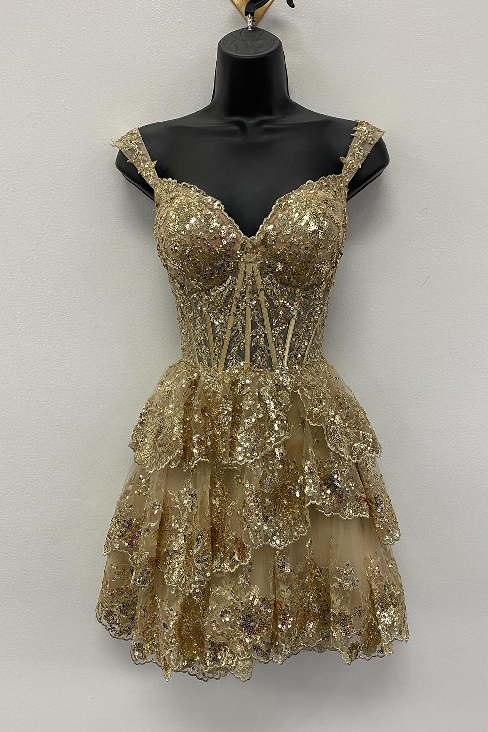 Golden Homecoming Dress A-Line Tiered Lace Short Prom Dress