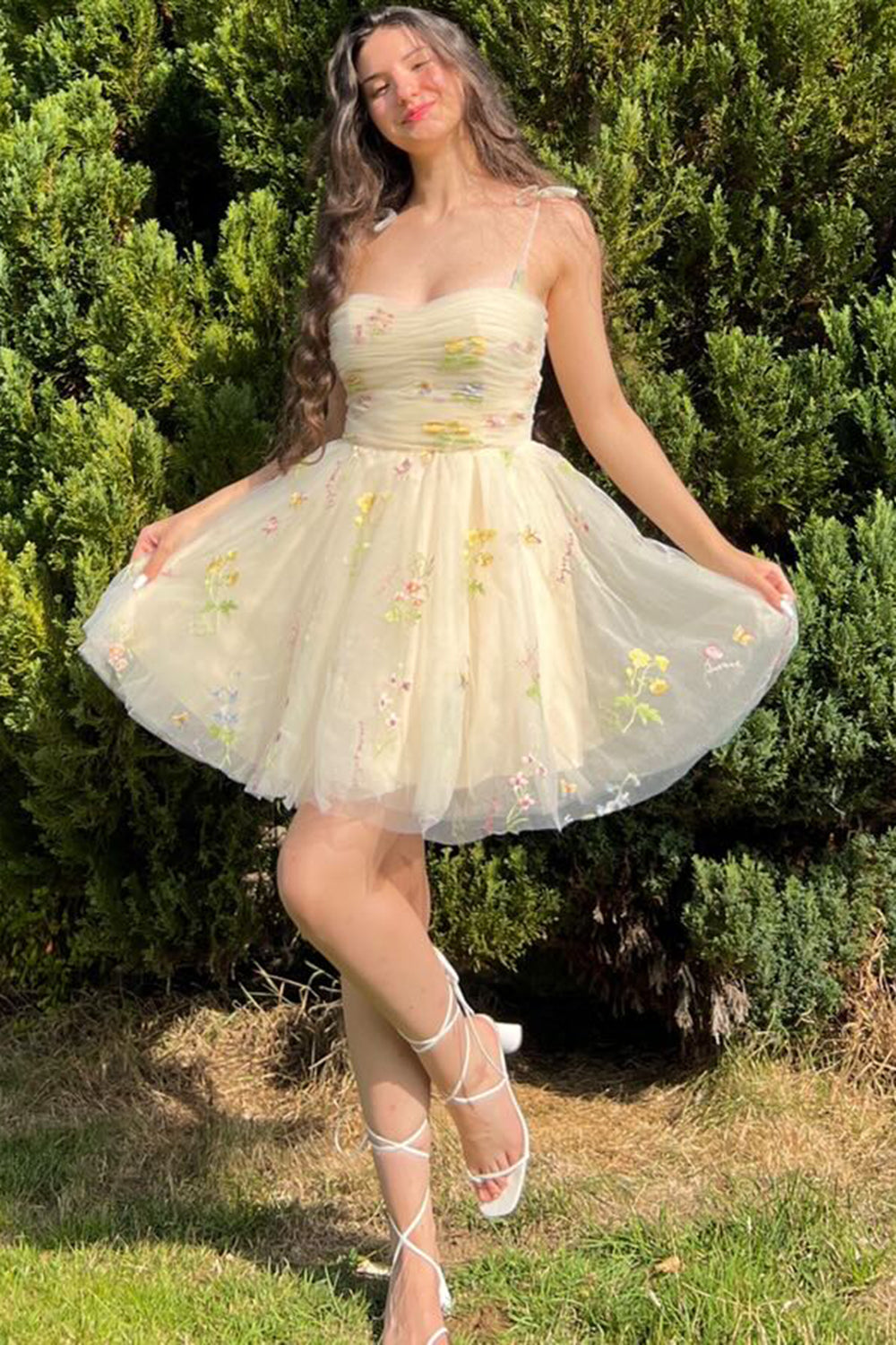 Champagne Homecoming Dress A-Line Embroidery Short Prom Dress