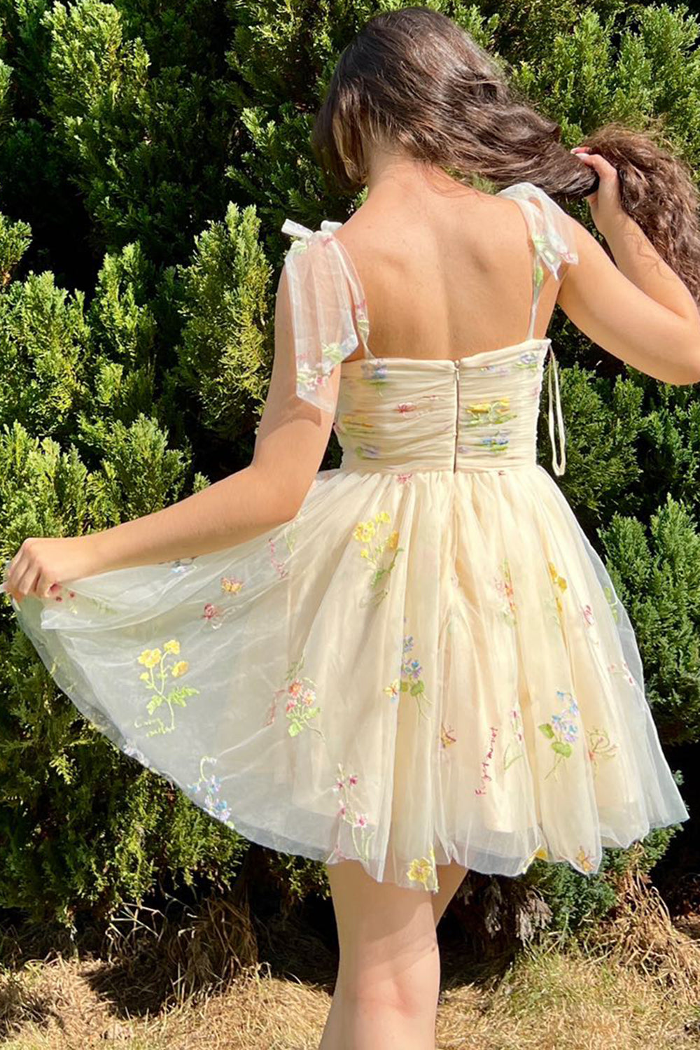 Champagne Homecoming Dress A-Line Embroidery Short Prom Dress