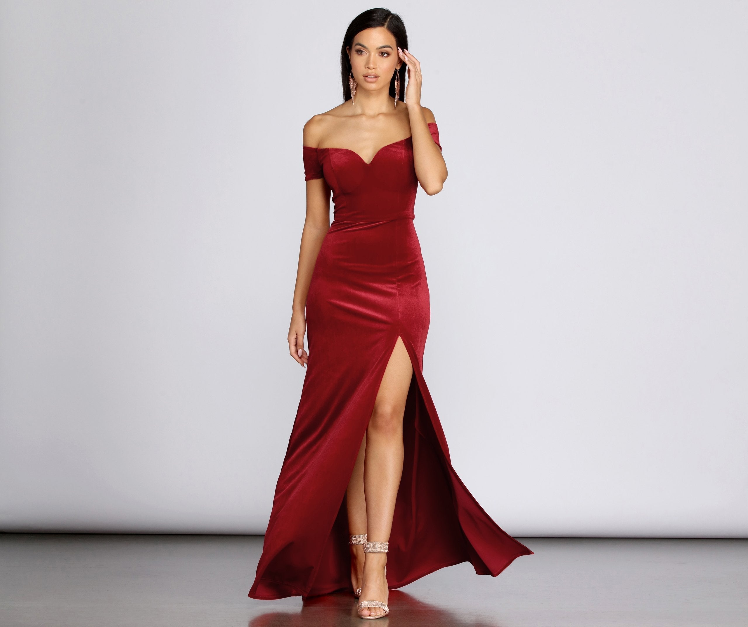 Shania Formal Velvet Sweetheart Dress