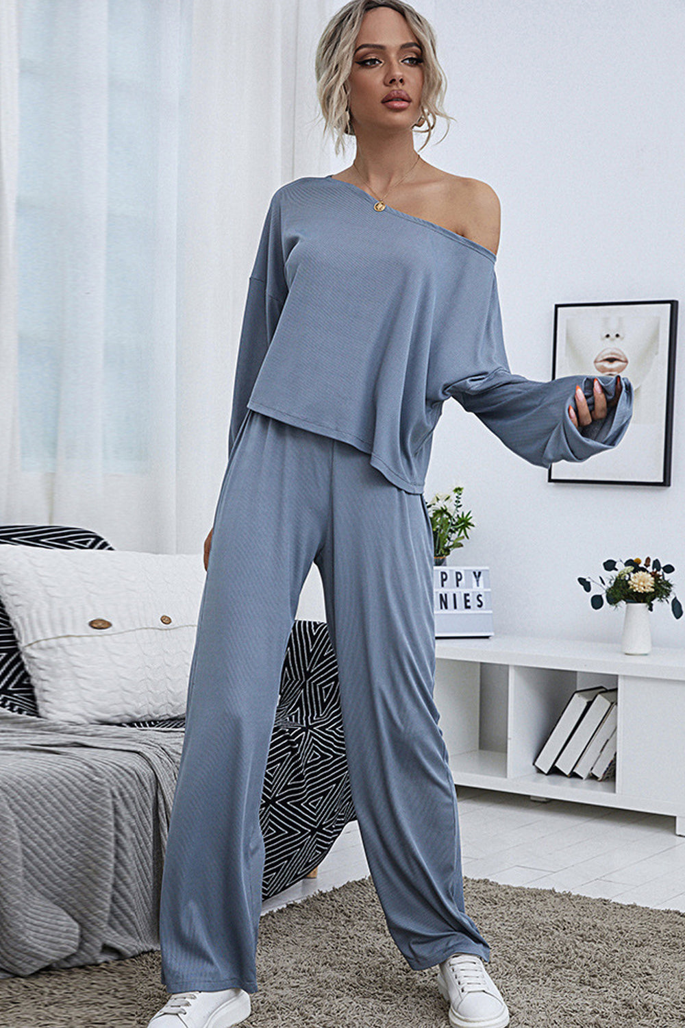 Solid Color Off-Shoulder Pajamas