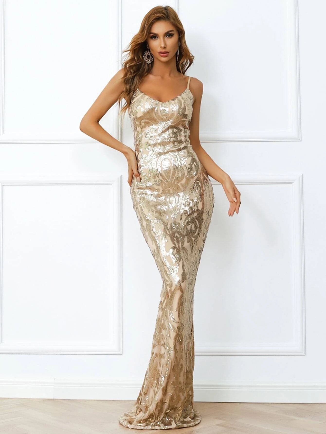 Strap V Neck Mermaid Sequin Maxi Prom Dress M0808